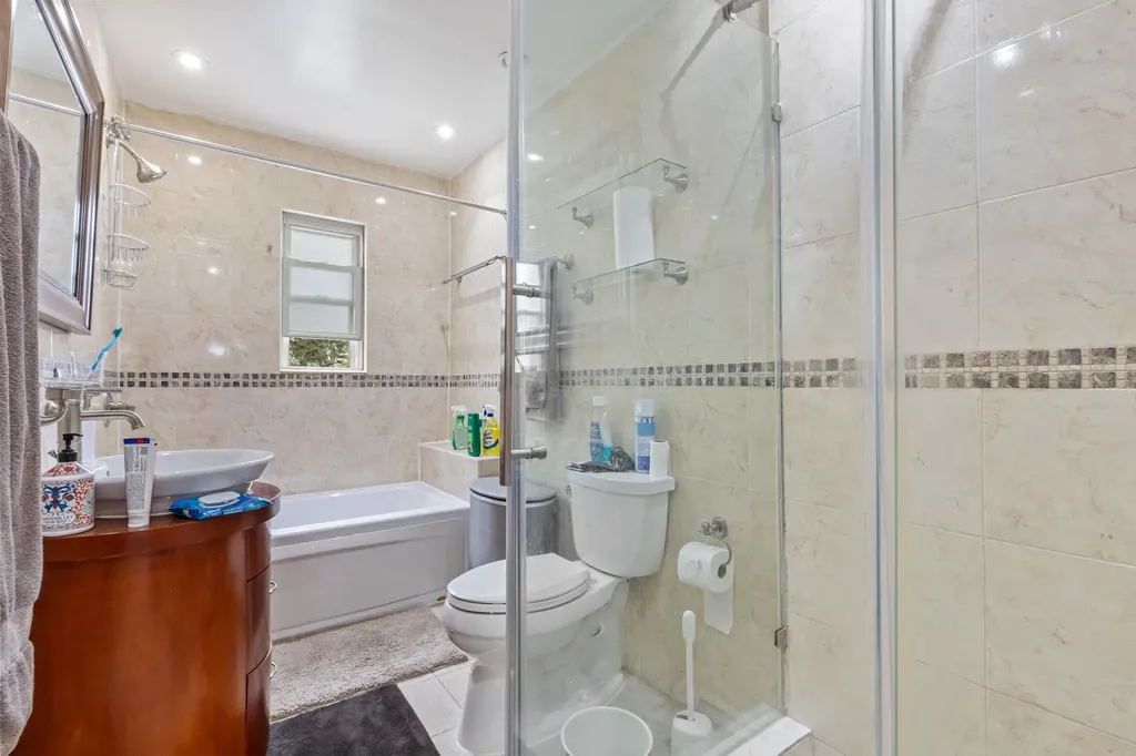 2129 Muliner Avenue Bronx NY 10462