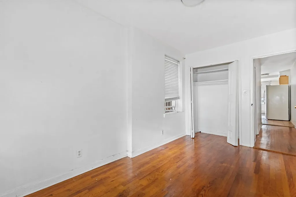 2129 Muliner Avenue Bronx NY 10462