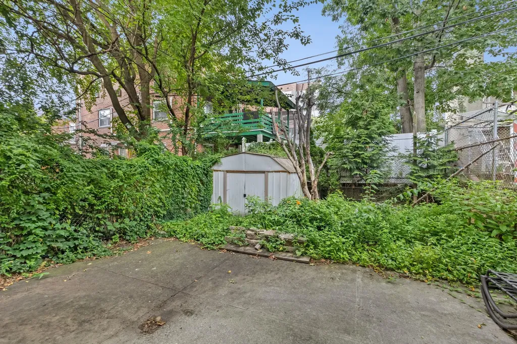 2129 Muliner Avenue Bronx NY 10462
