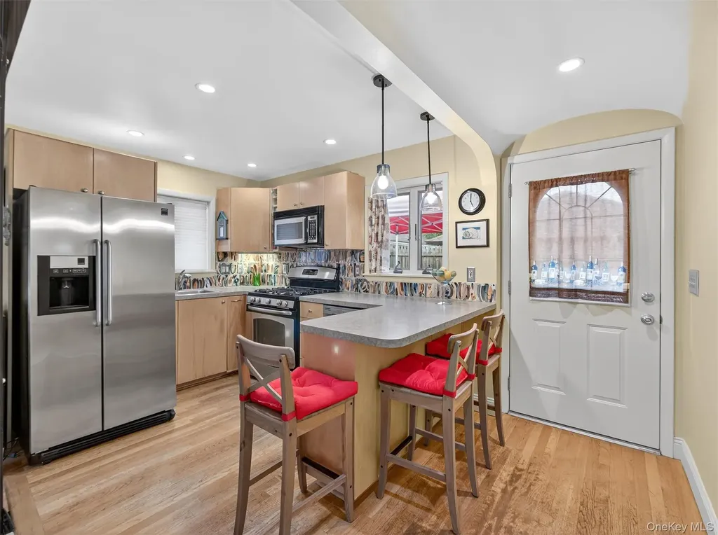23 Meadow Avenue Suffern NY 10901
