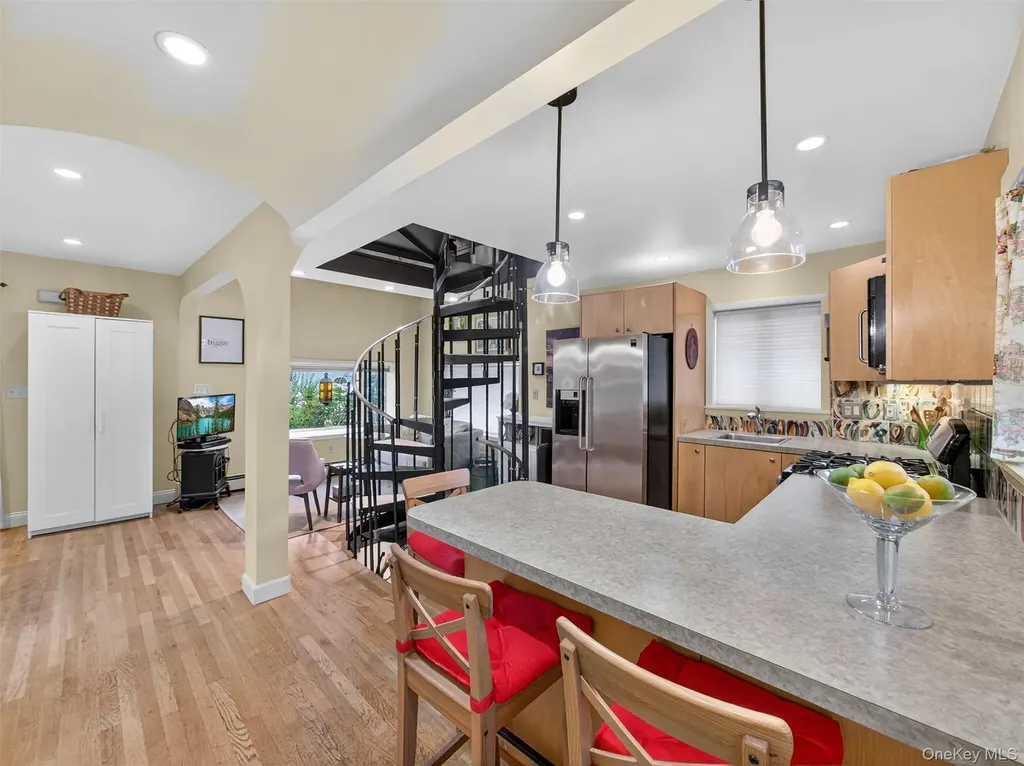 23 Meadow Avenue Suffern NY 10901