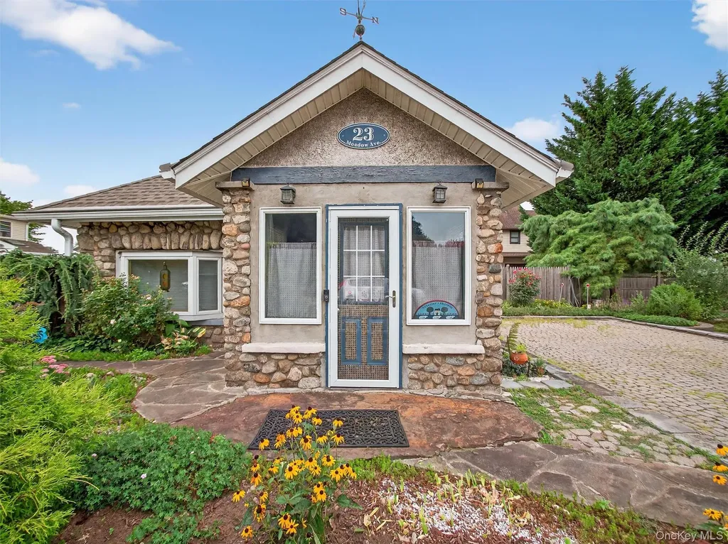 23 Meadow Avenue Suffern NY 10901