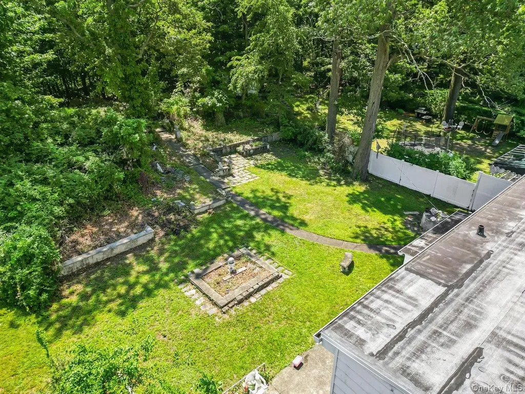 60 Gramercy Avenue Yonkers NY 10701