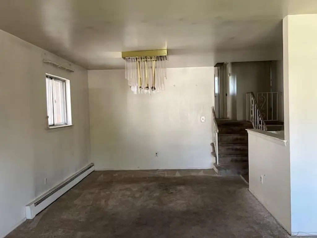 87 W Clinton Avenue Roosevelt NY 11575