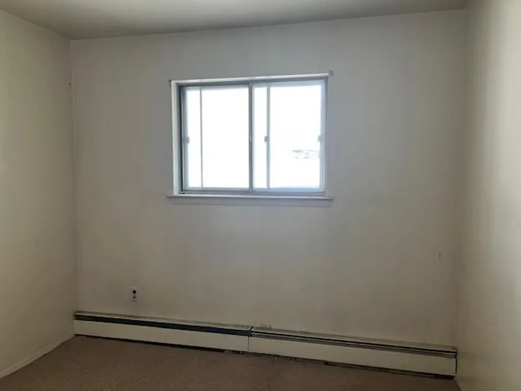87 W Clinton Avenue Roosevelt NY 11575