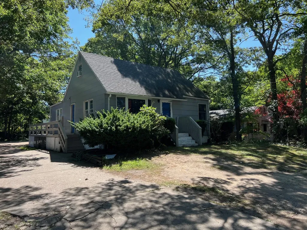 139 Madison Street Mastic NY 11950