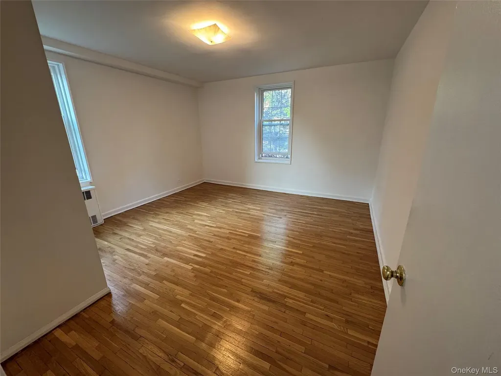 14021 Burden Crescent Briarwood NY 11435