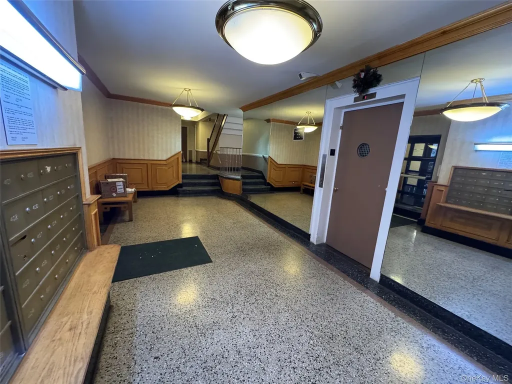 14021 Burden Crescent Briarwood NY 11435