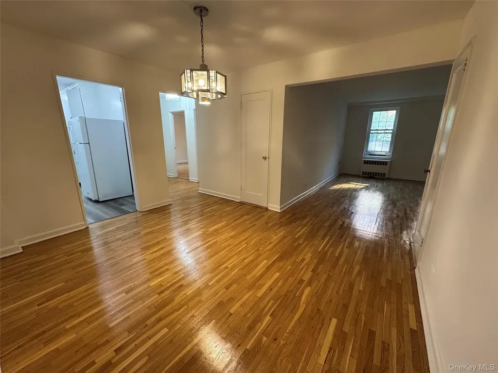 14021 Burden Crescent Briarwood NY 11435