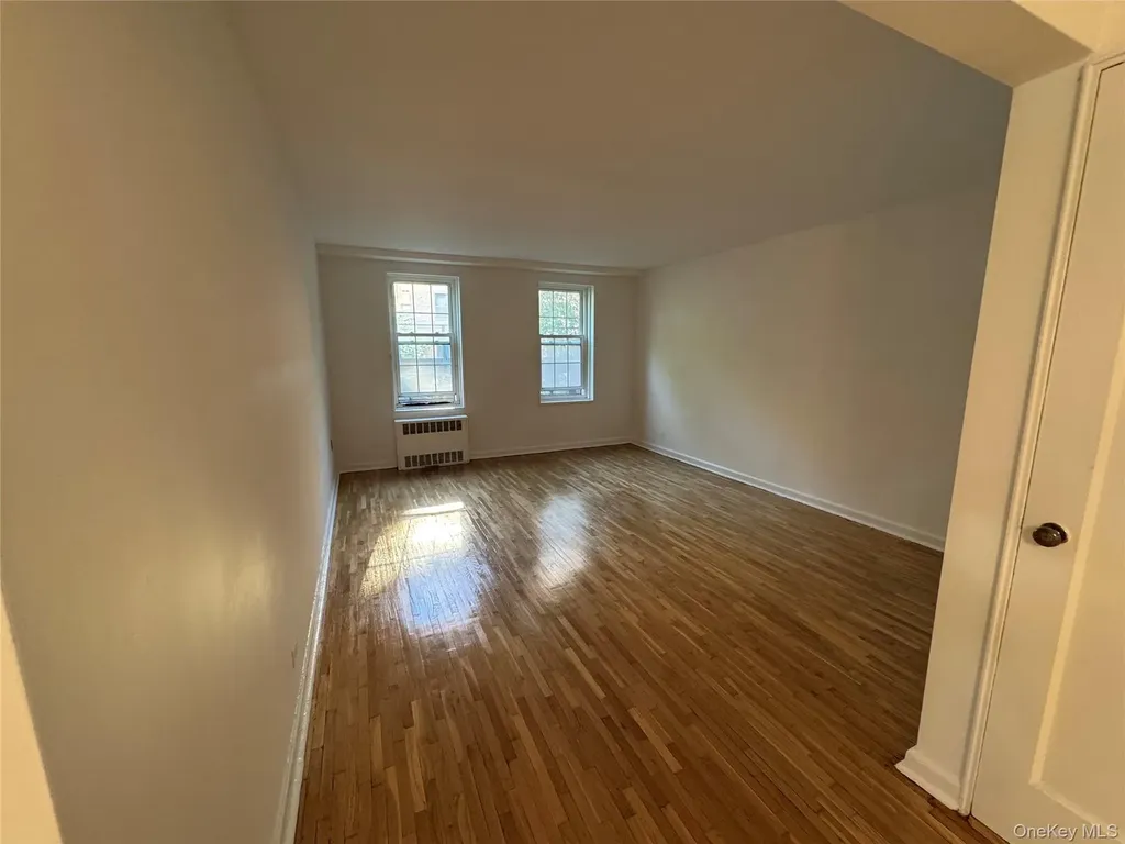 14021 Burden Crescent Briarwood NY 11435