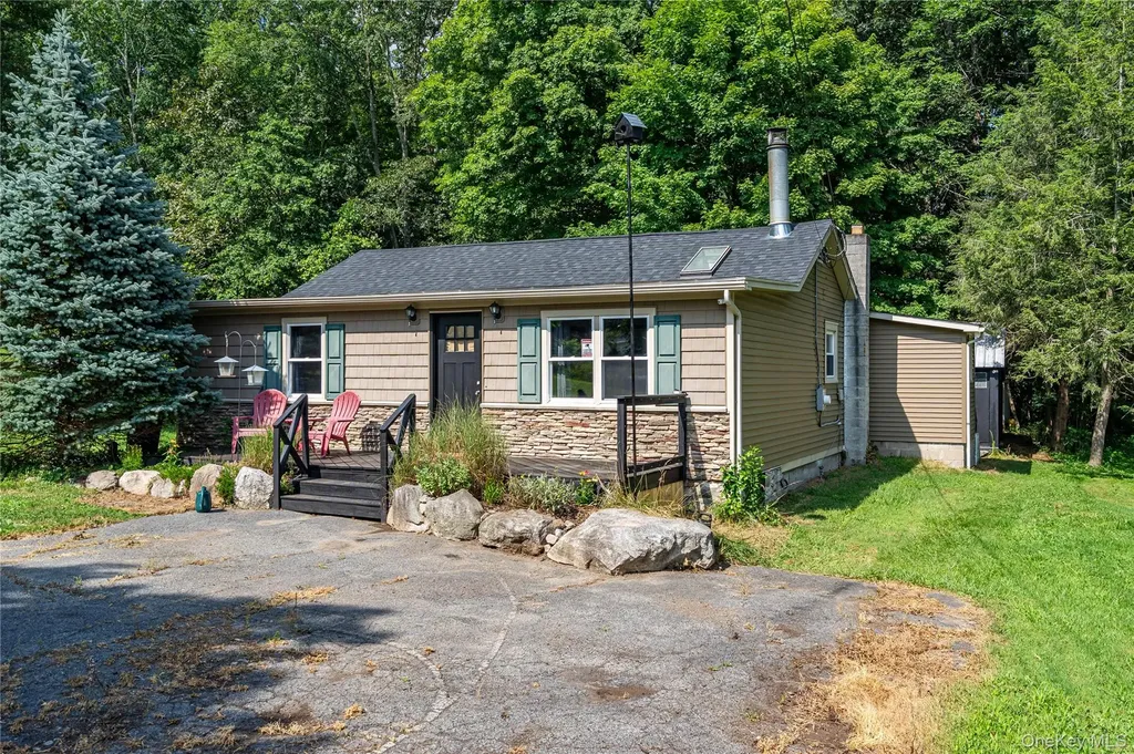 331 Lake Shore Drive Pine Bush NY 12566