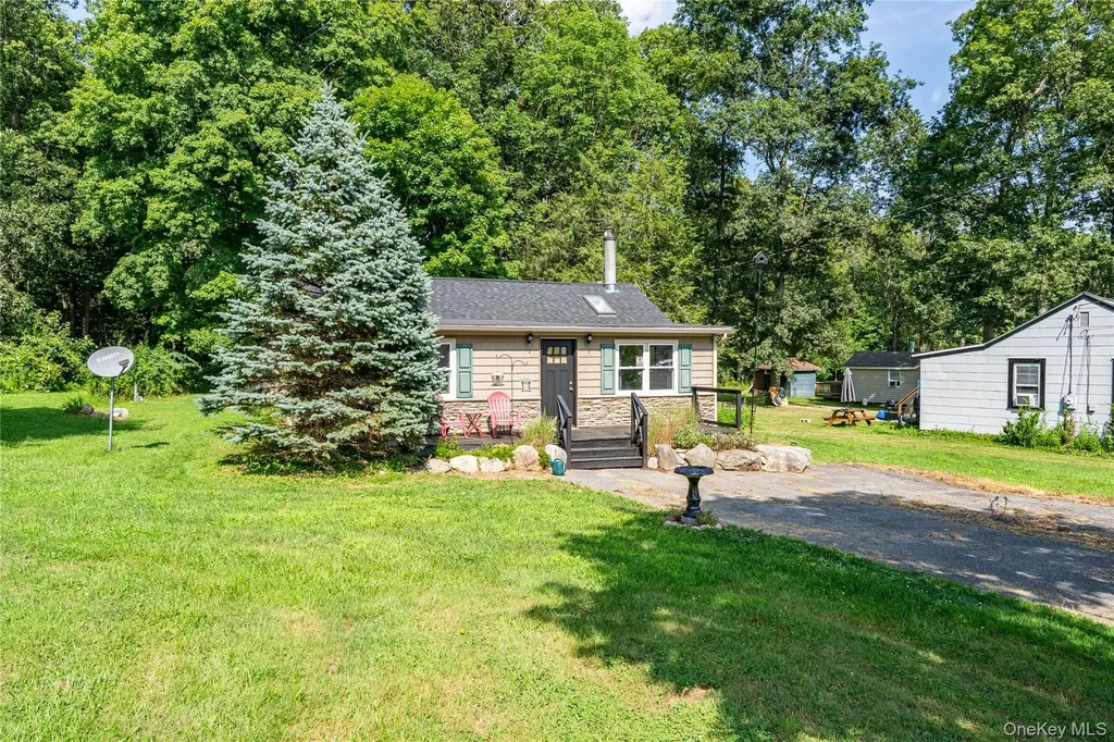 331 Lake Shore Drive Pine Bush NY 12566