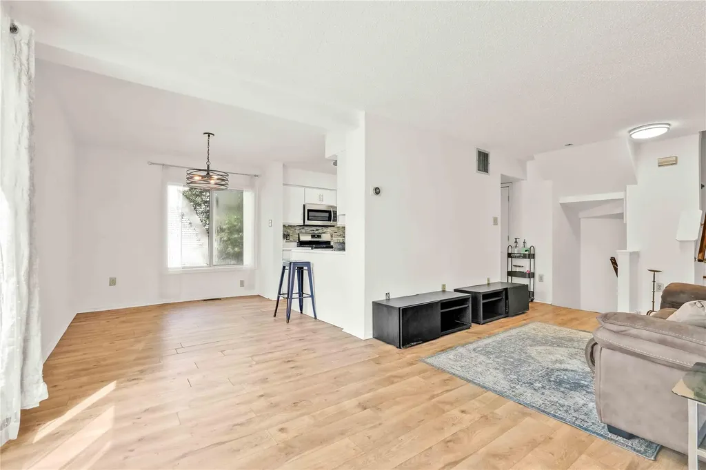 247 Ilyssa Way Staten Island NY 10312