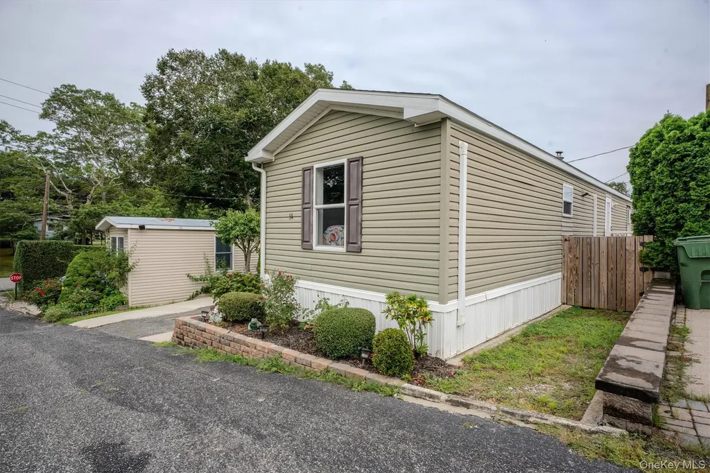 1795 Osborn Avenue Riverhead NY 11901