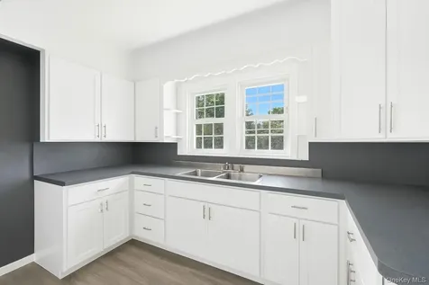 230 N Main Street Sayville NY 11782