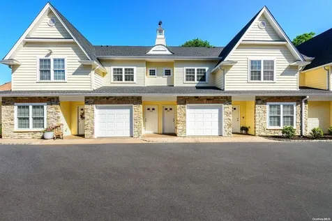 18 Creek Road Huntington NY 11743