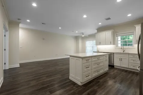 18 Creek Road Huntington NY 11743