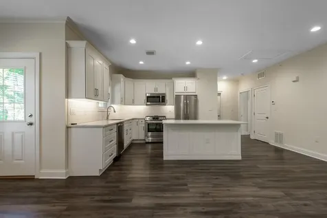 18 Creek Road Huntington NY 11743