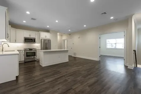 18 Creek Road Huntington NY 11743