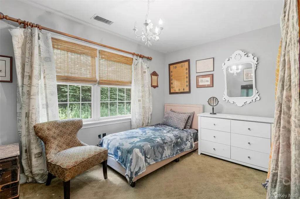 75 Mountain Lane Beacon NY 12508