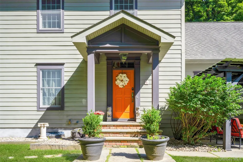75 Mountain Lane Beacon NY 12508