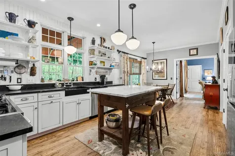 75 Mountain Lane Beacon NY 12508