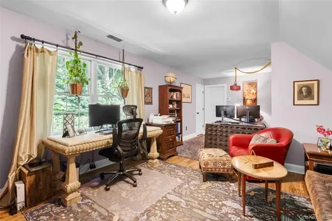 75 Mountain Lane Beacon NY 12508