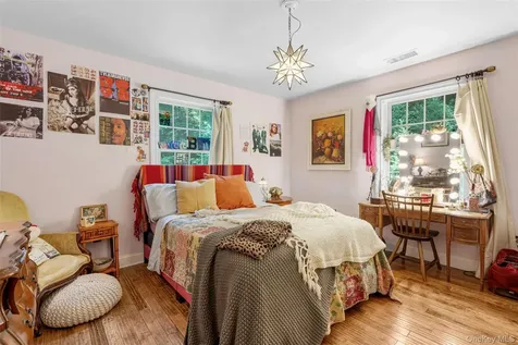 75 Mountain Lane Beacon NY 12508