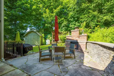 75 Mountain Lane Beacon NY 12508