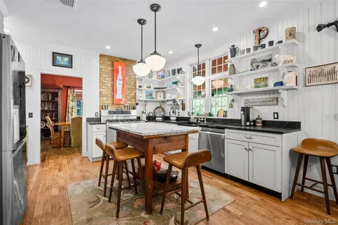 75 Mountain Lane Beacon NY 12508