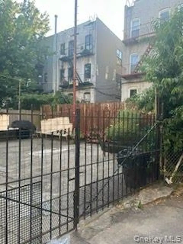 295 Schaefer Street Brooklyn NY 11237