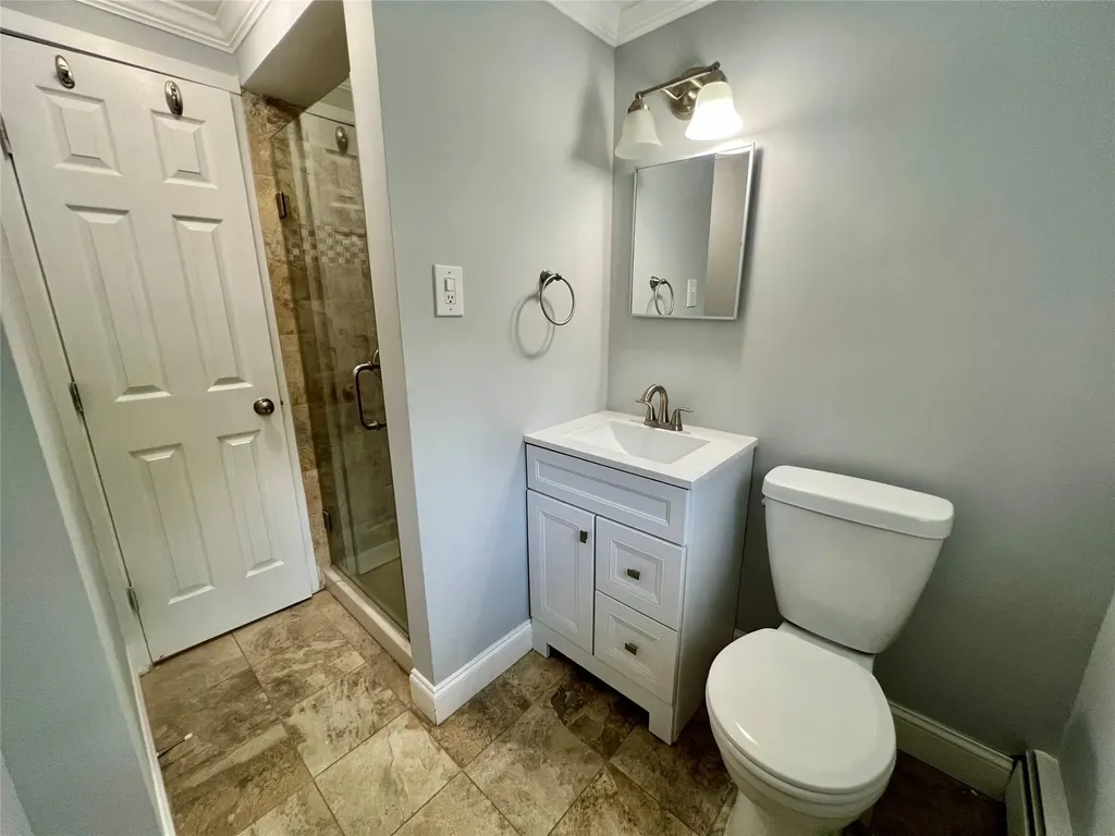 707 Larkfield Road Commack NY 11725