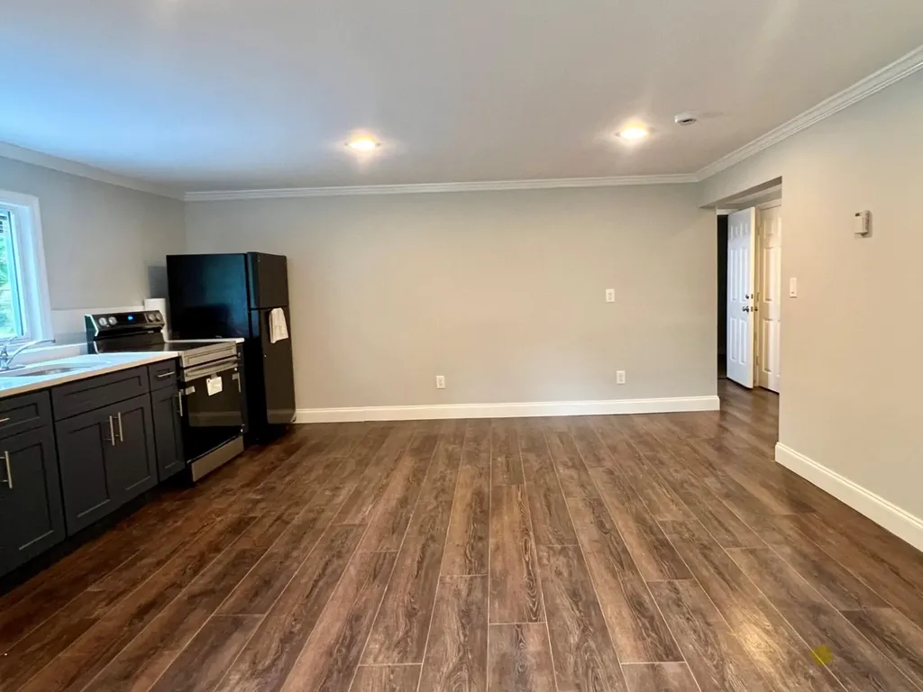 707 Larkfield Road Commack NY 11725