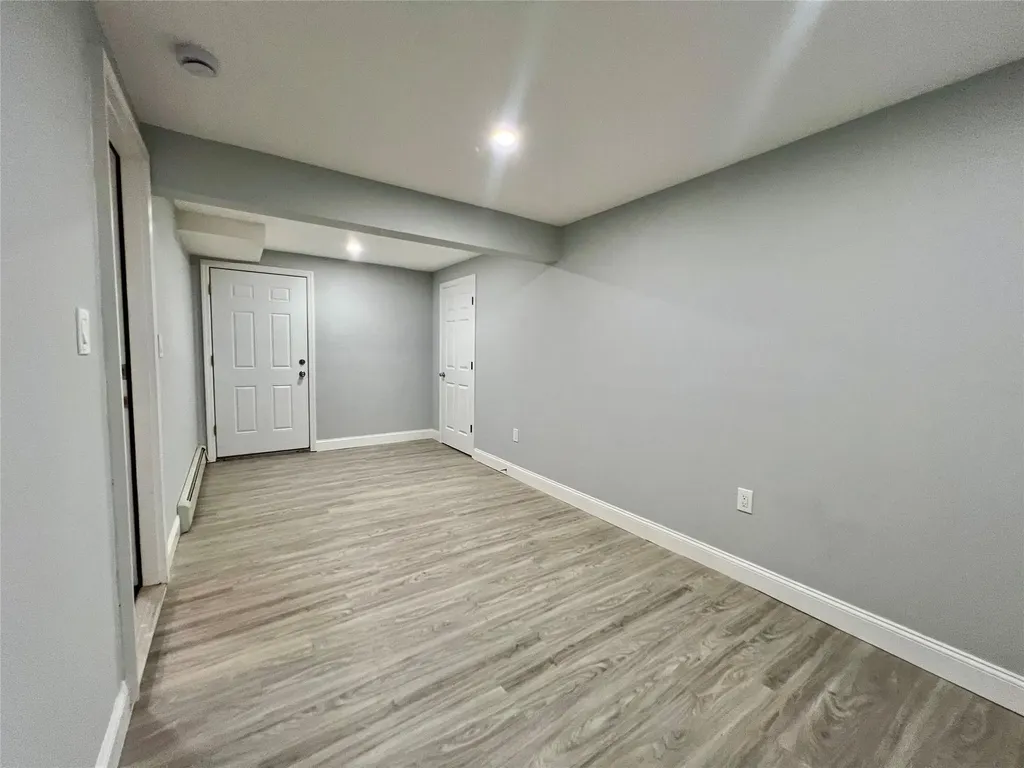 707 Larkfield Road Commack NY 11725