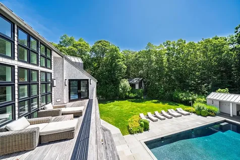 68 Fresh Pond Road Amagansett NY 11930