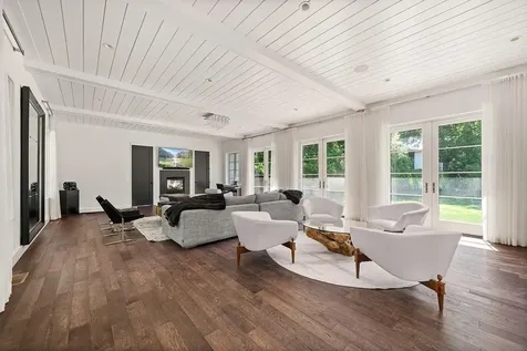 68 Fresh Pond Road Amagansett NY 11930