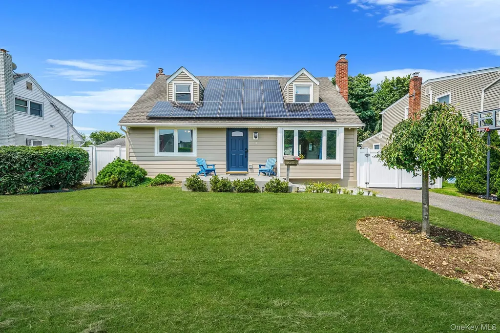 76 Bellmore Road East Meadow NY 11554