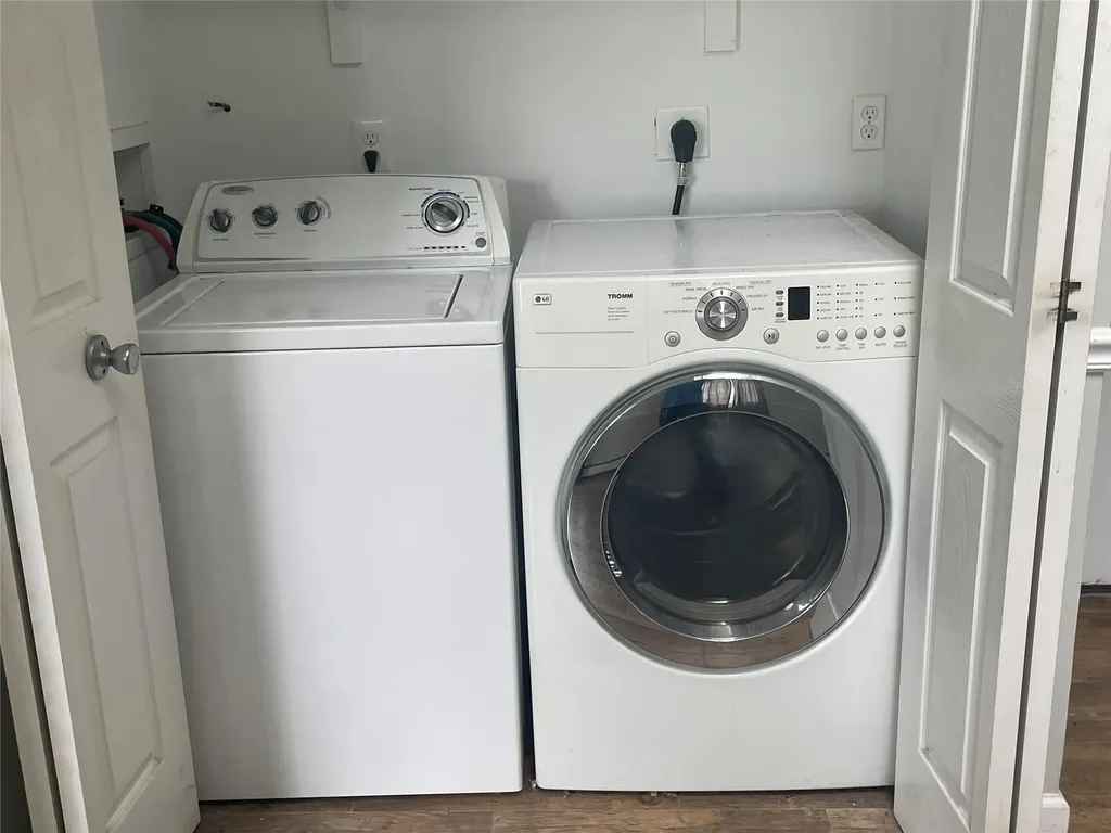 12 Slate Lane Levittown NY 11756