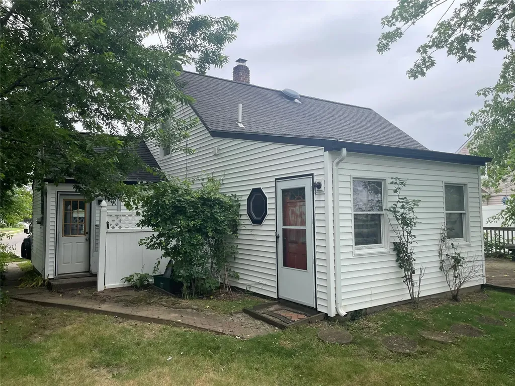 12 Slate Lane Levittown NY 11756