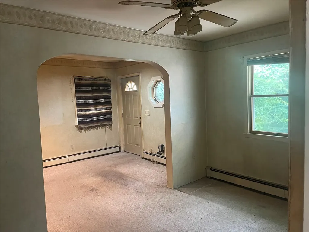 12 Slate Lane Levittown NY 11756