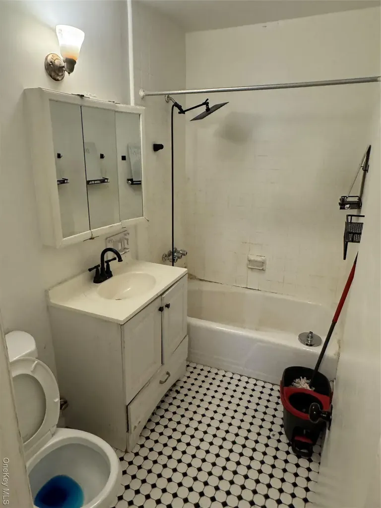 61-51 Borden Avenue Maspeth NY 11378