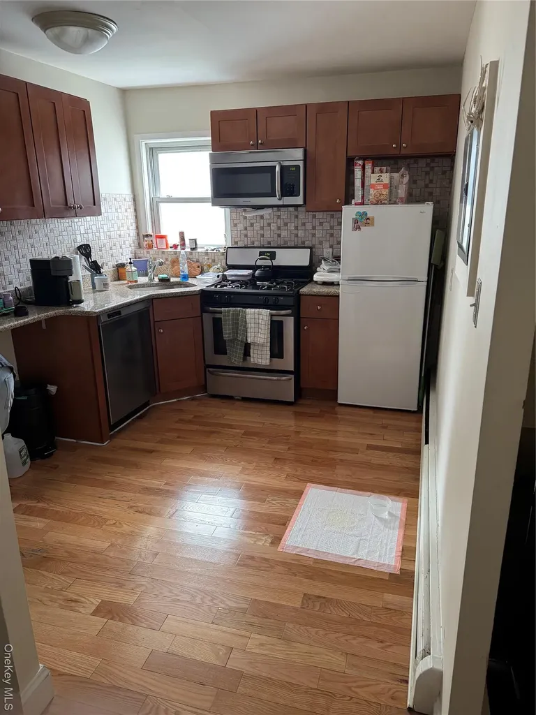 61-51 Borden Avenue Maspeth NY 11378