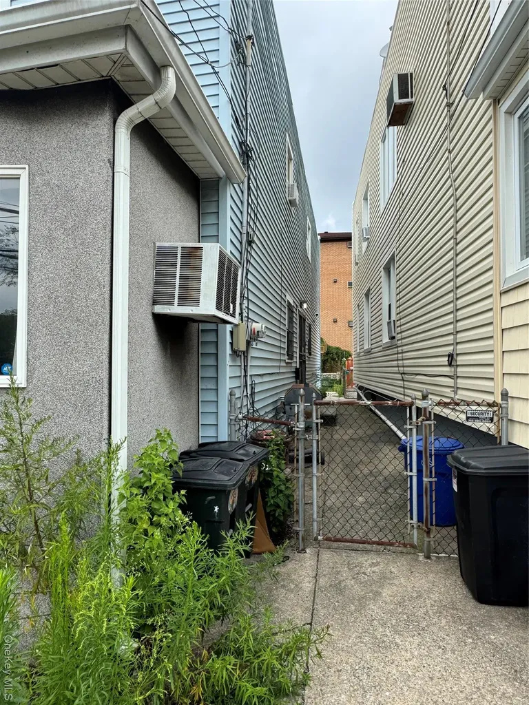 61-51 Borden Avenue Maspeth NY 11378