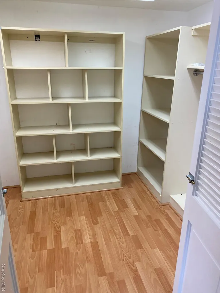 265 E Chester Street Long Beach NY 11561