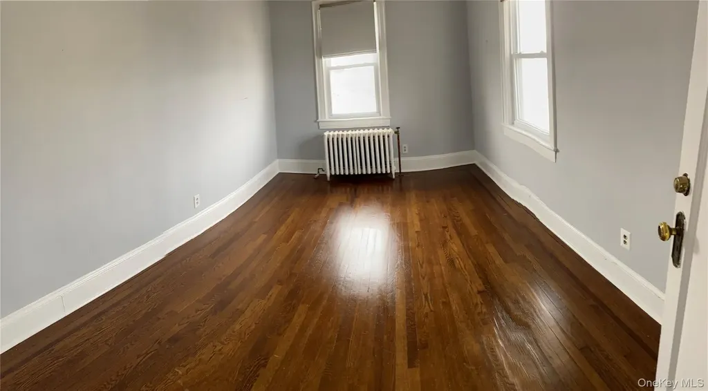 265 E Chester Street Long Beach NY 11561