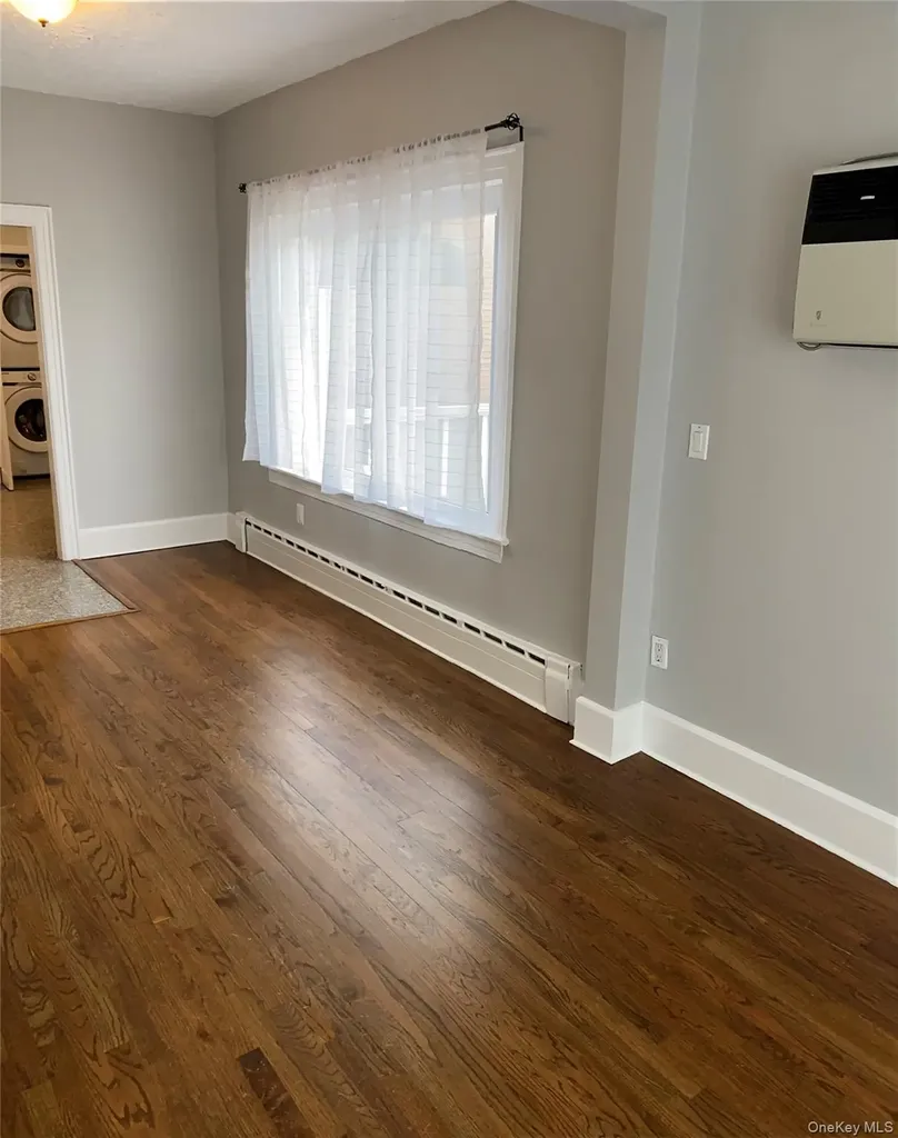 265 E Chester Street Long Beach NY 11561