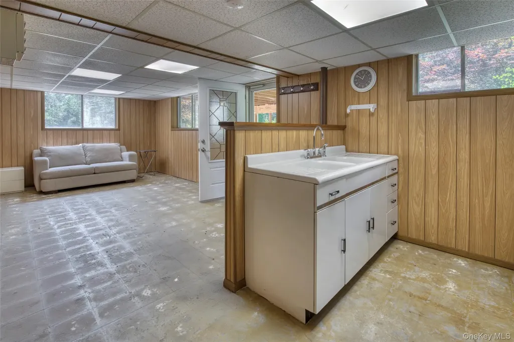 685 Greenway W Orient NY 11957