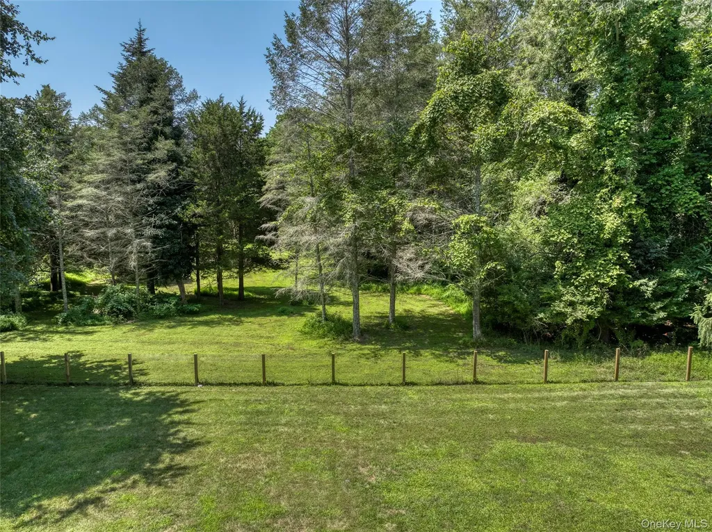 685 Greenway W Orient NY 11957