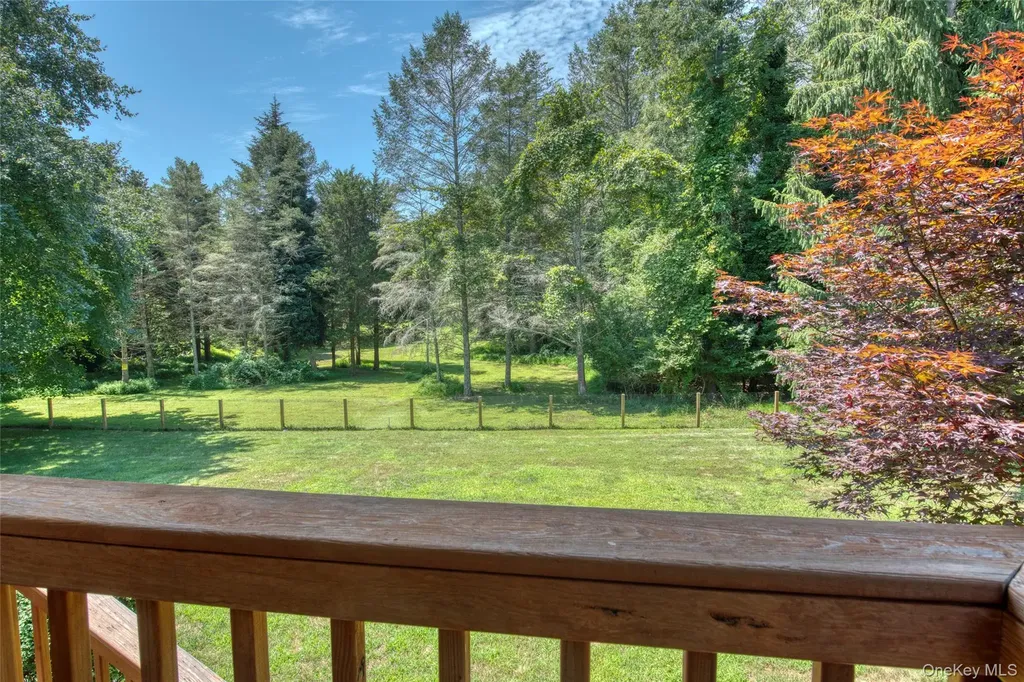 685 Greenway W Orient NY 11957