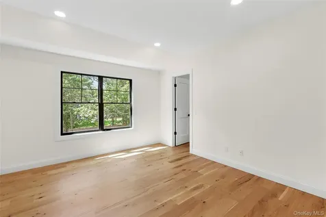 33 Delavan Street East Hampton NY 11937